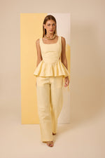 Calca Rafaela Amarelo Manteiga com Blusa Carine - linho rami