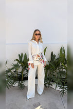 Calça Rafaela Off White - detalhe do look